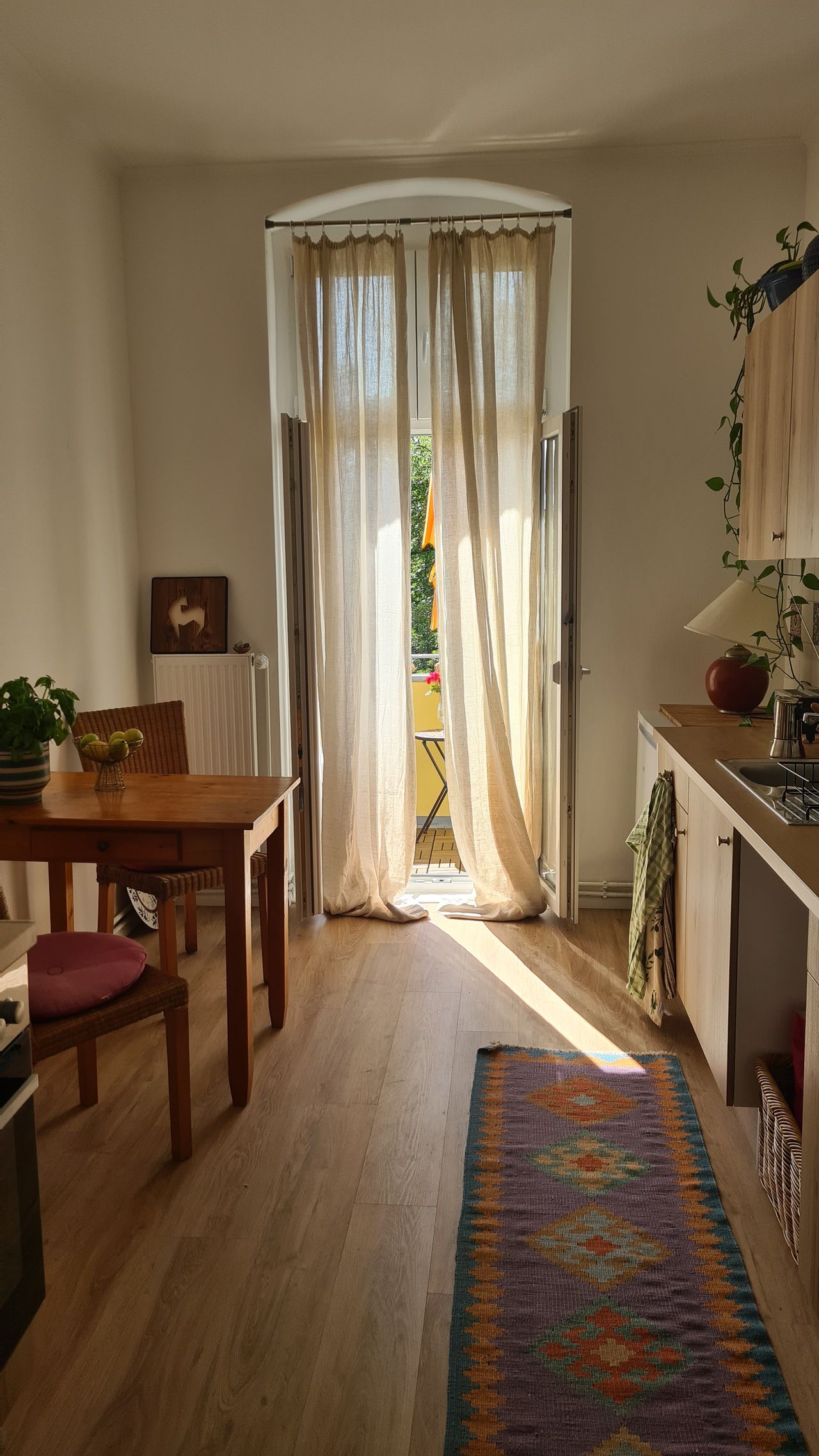 Beautiful, modern 2-room apartment in the quiet Komponistenviertel Weißensee
