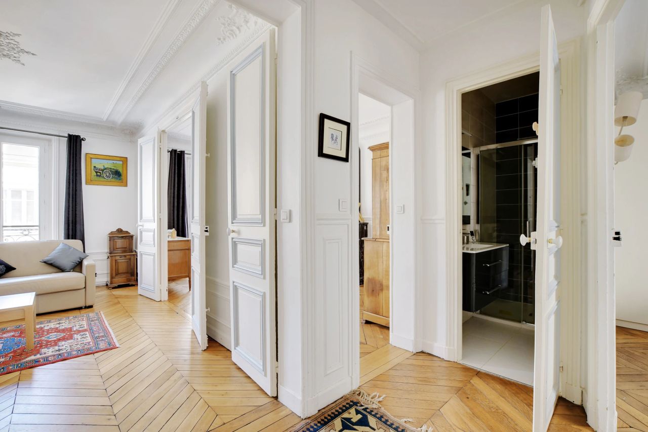 Cosy and warm flat in the heart of Paris in the 10th arrondissement.