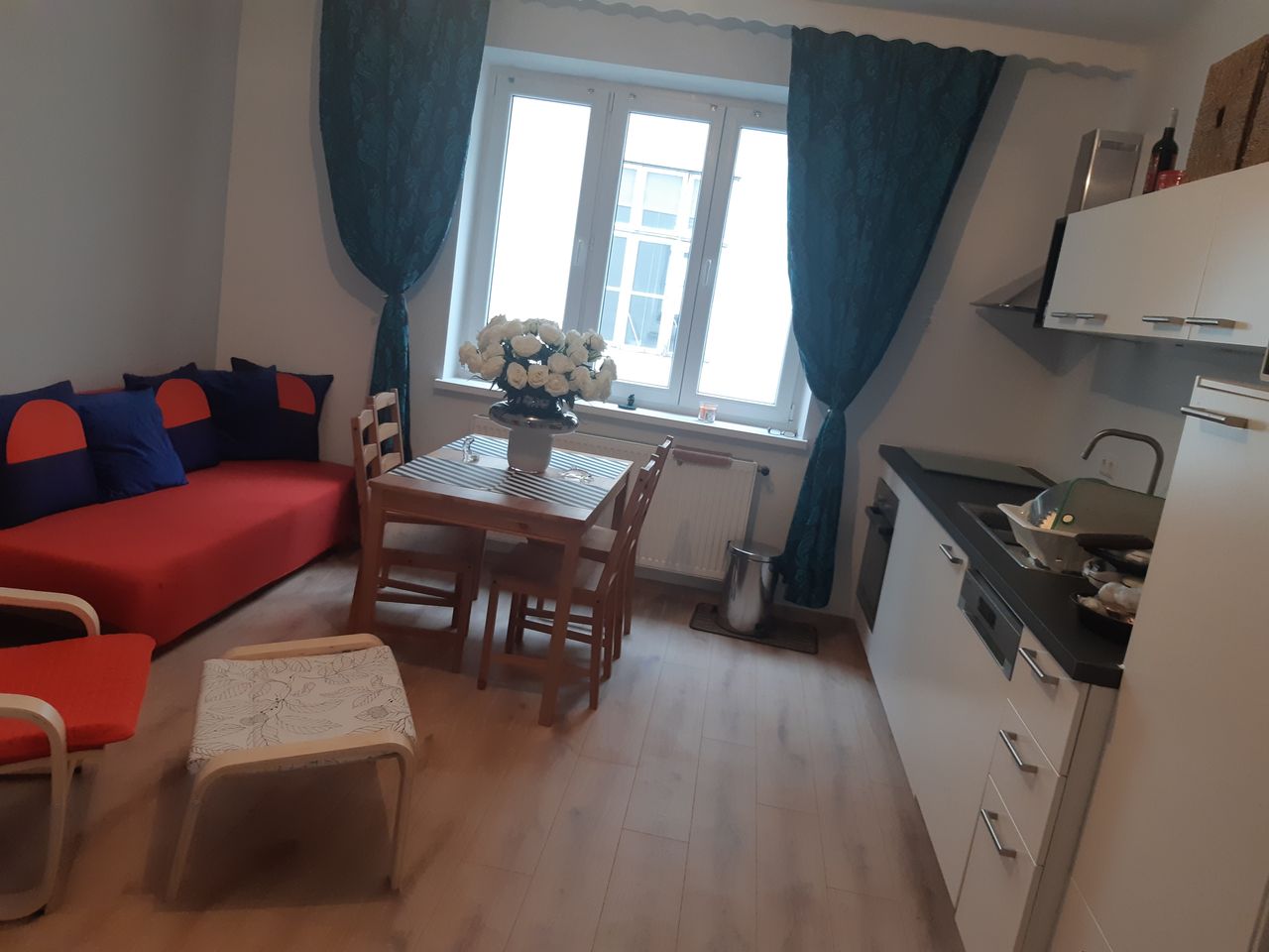 Looking for Short Term Tenant,2. Bezirk -  45 m2 apartment 1sleeping room and living room with kitchen close to Center of Wien.
