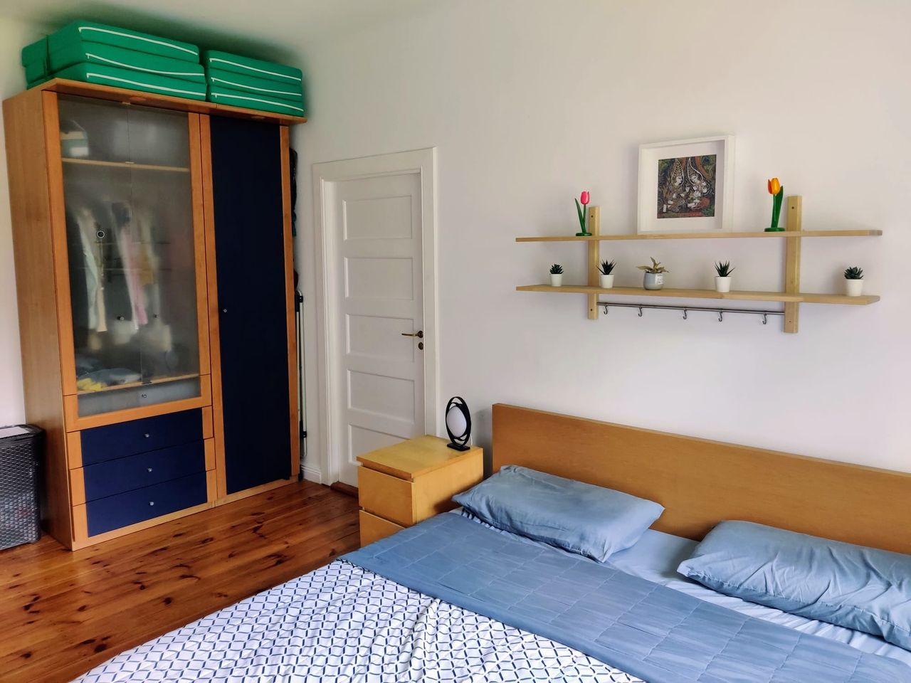 Beautiful, bright 3-room apartment in Zehlendorf, near Schlachtensee (10min walk to the lake)