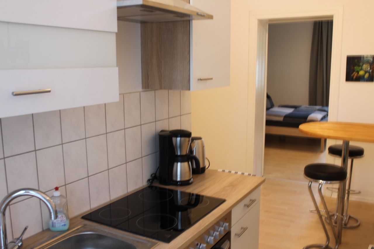 beautfully furnished 1.5 room apartment with kitchenette and balcony