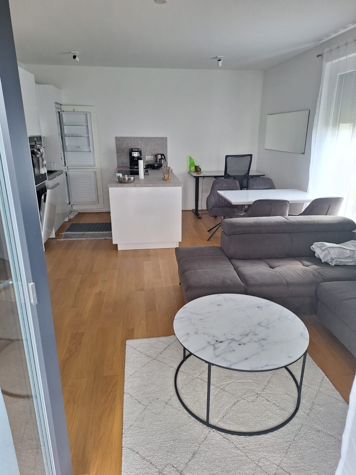 Modern 2-Room Apartment with Private Garden in a Quiet Area