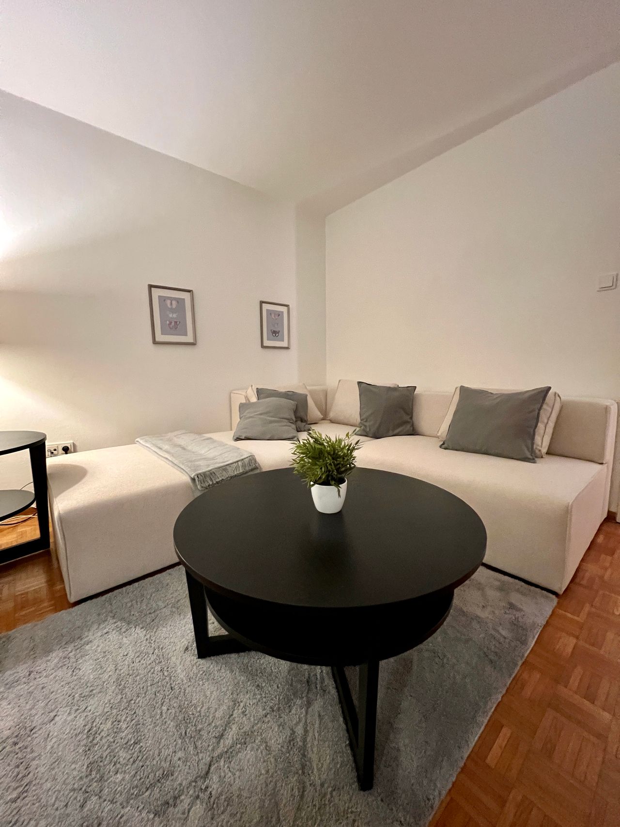 Quiet, central, sunny: 3 room flat in the heart of Munich-Schwabing