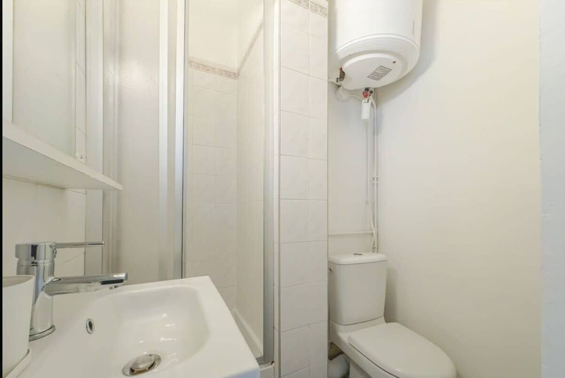 Quiet and bright private studio of 14 m2