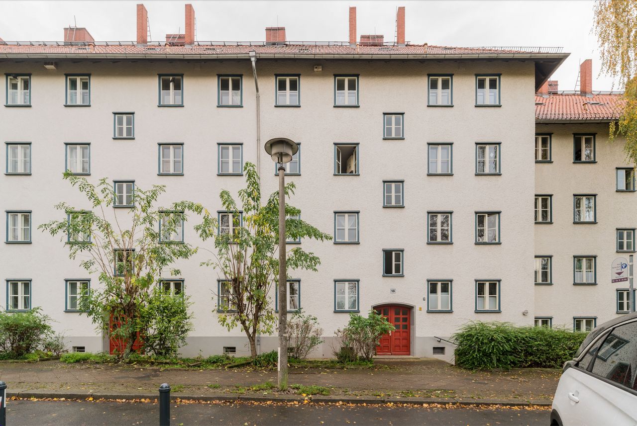 Pretty, spaBeautiful apartment in the green and quiet part of Prenzlauer Berg in Bötzowviertelcious flat located in Prenzlauer Berg, Berlin