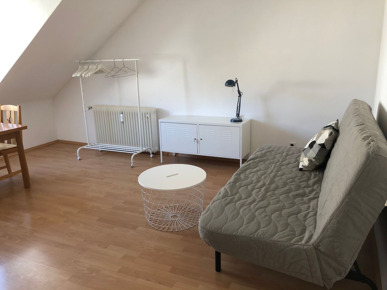 Great, fashionable Apartment in top location of Frankfurt - public transport - Cafes - Restaurants - shopping close by. Quiet area.