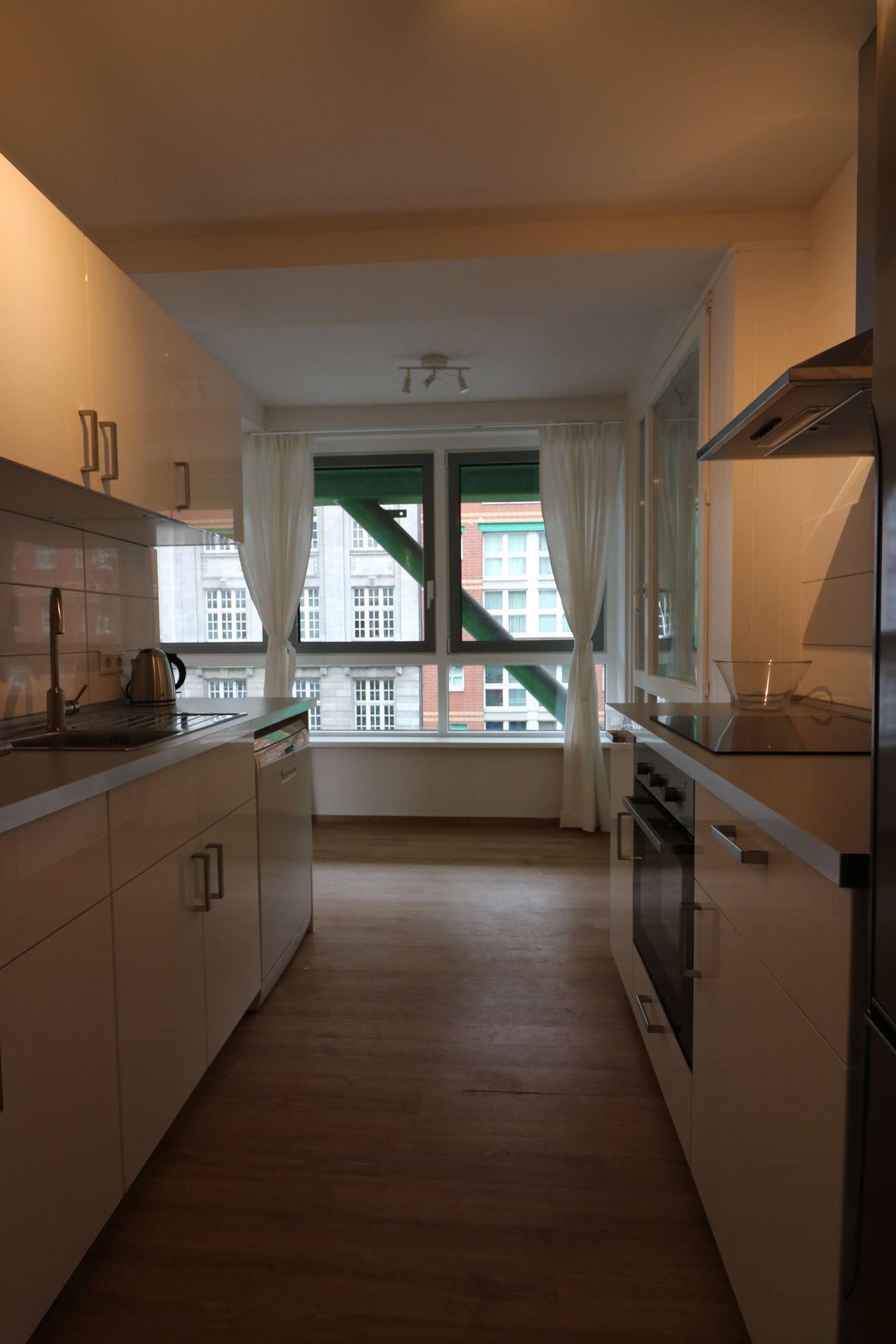 Cozy and central: 2-room apartment directly at Checkpoint Charlie