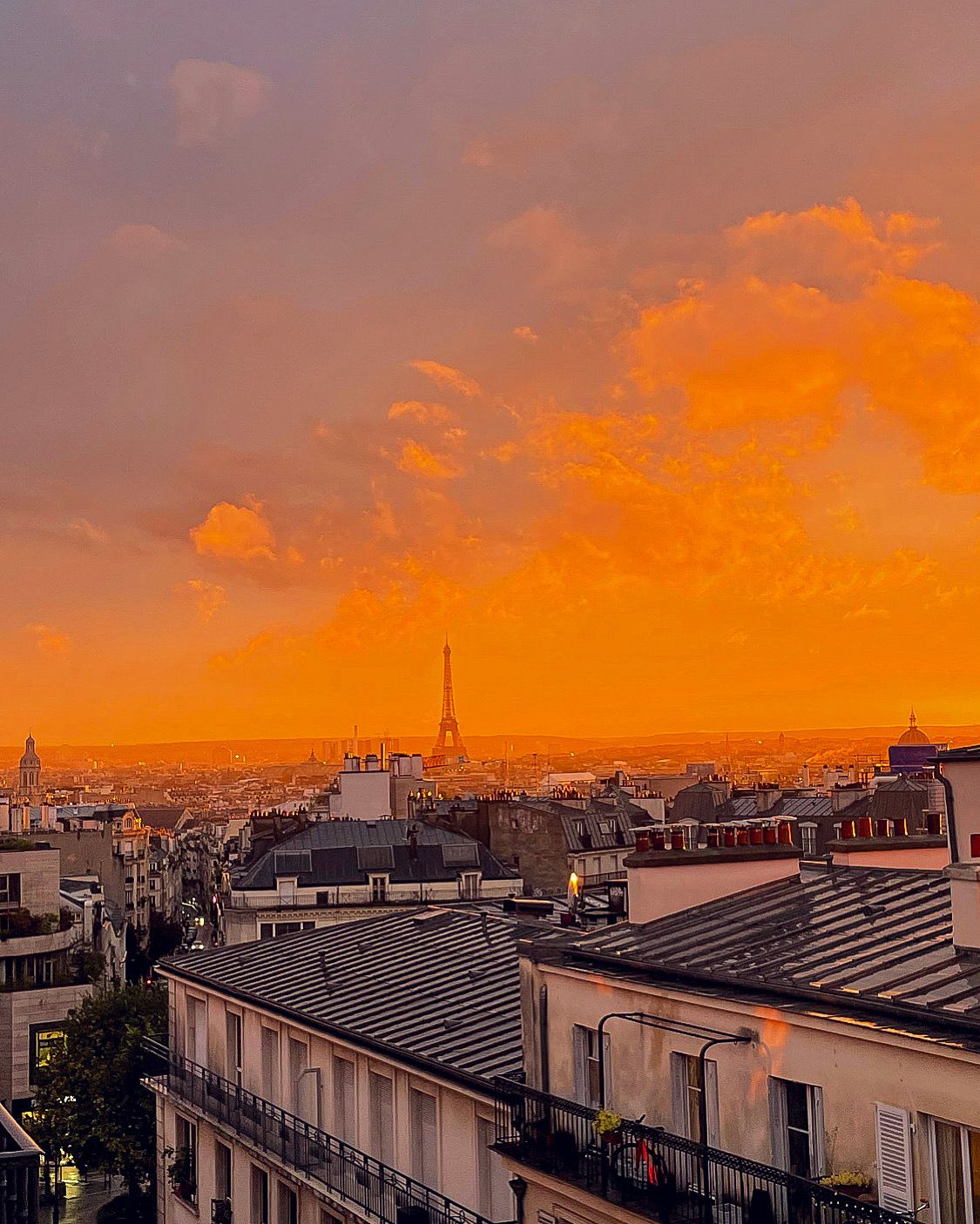 Charming flat with views in Montmartre