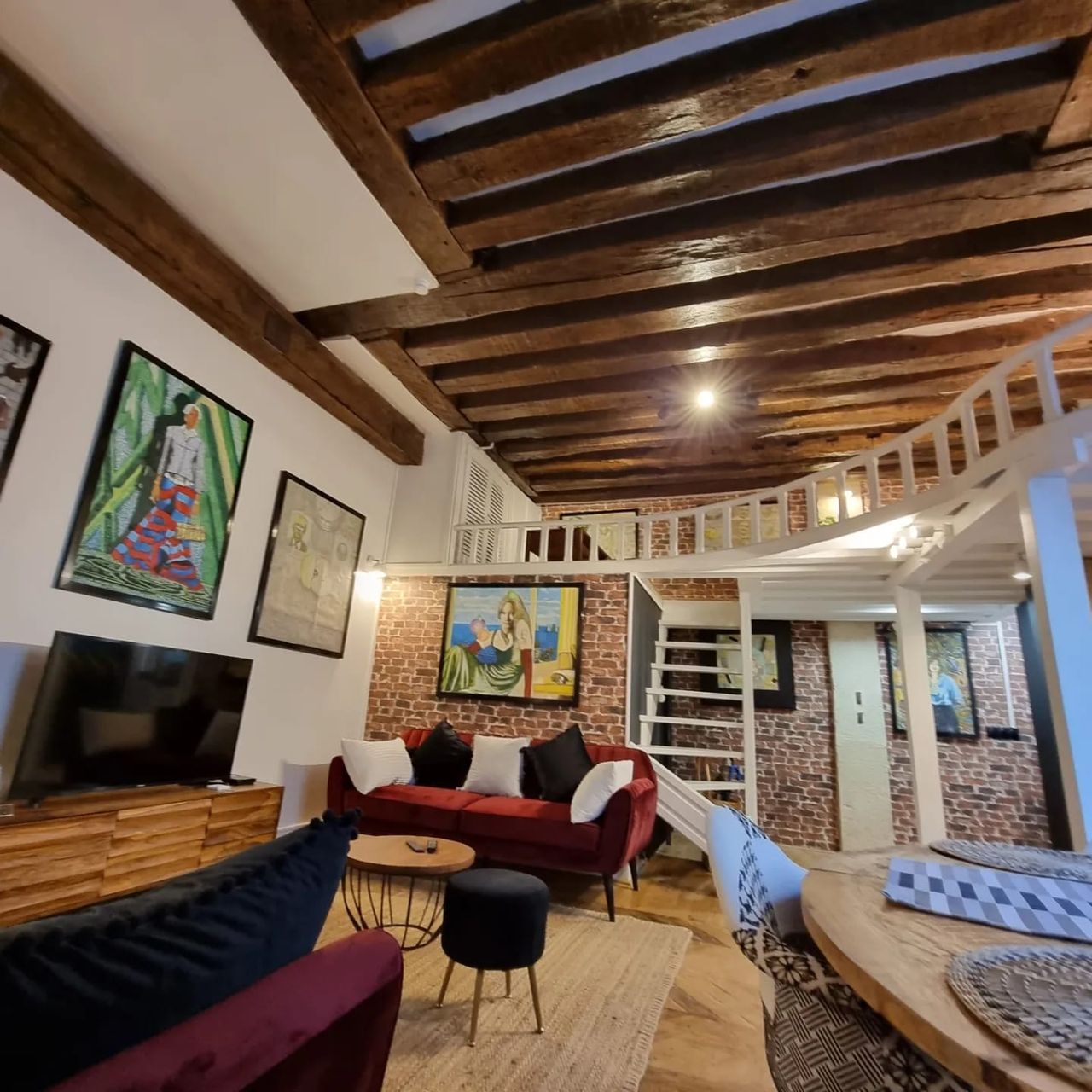Wonderful & amazing apartment ,very calm,very good neighborhood , Paris