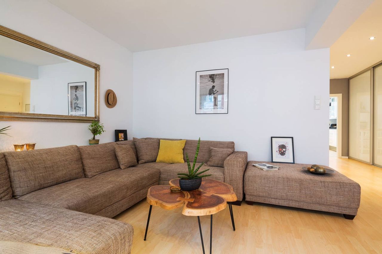 Stylish and comfy home in best area (Düsseldorf)