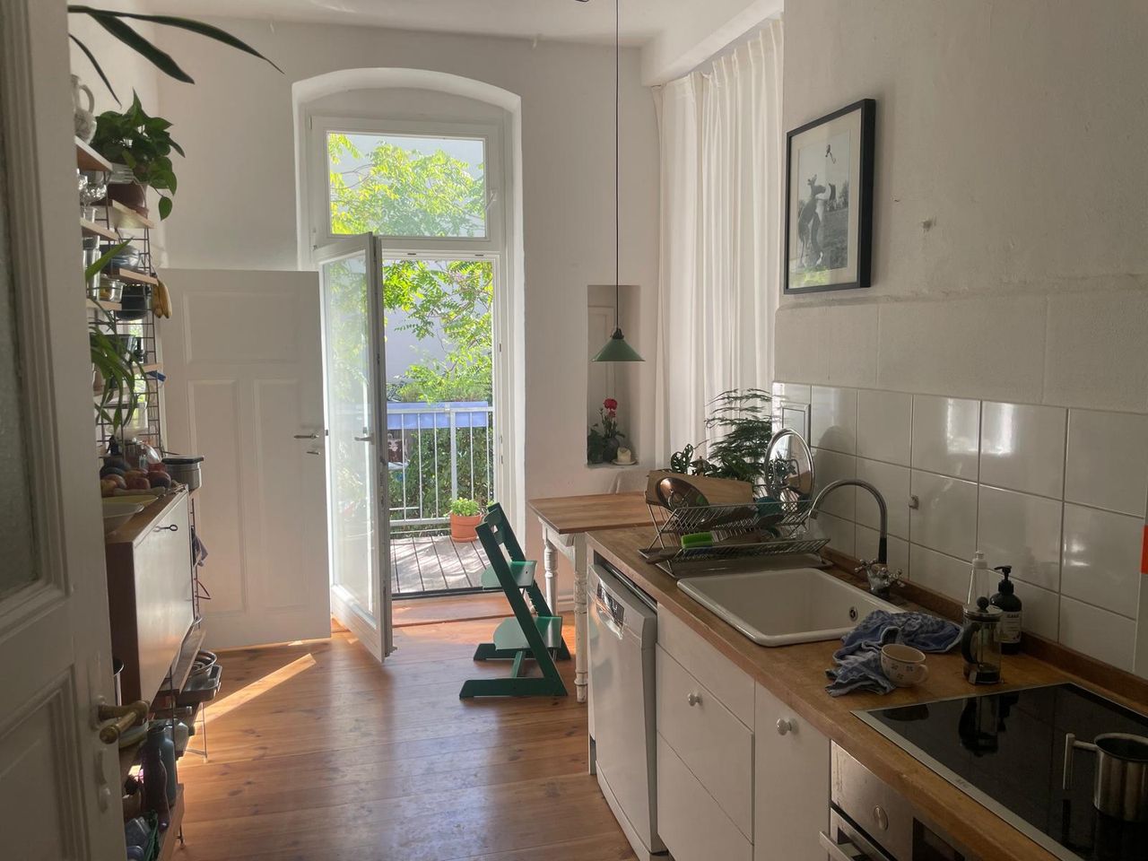 Cozy Neukölln Apartment with Balcony