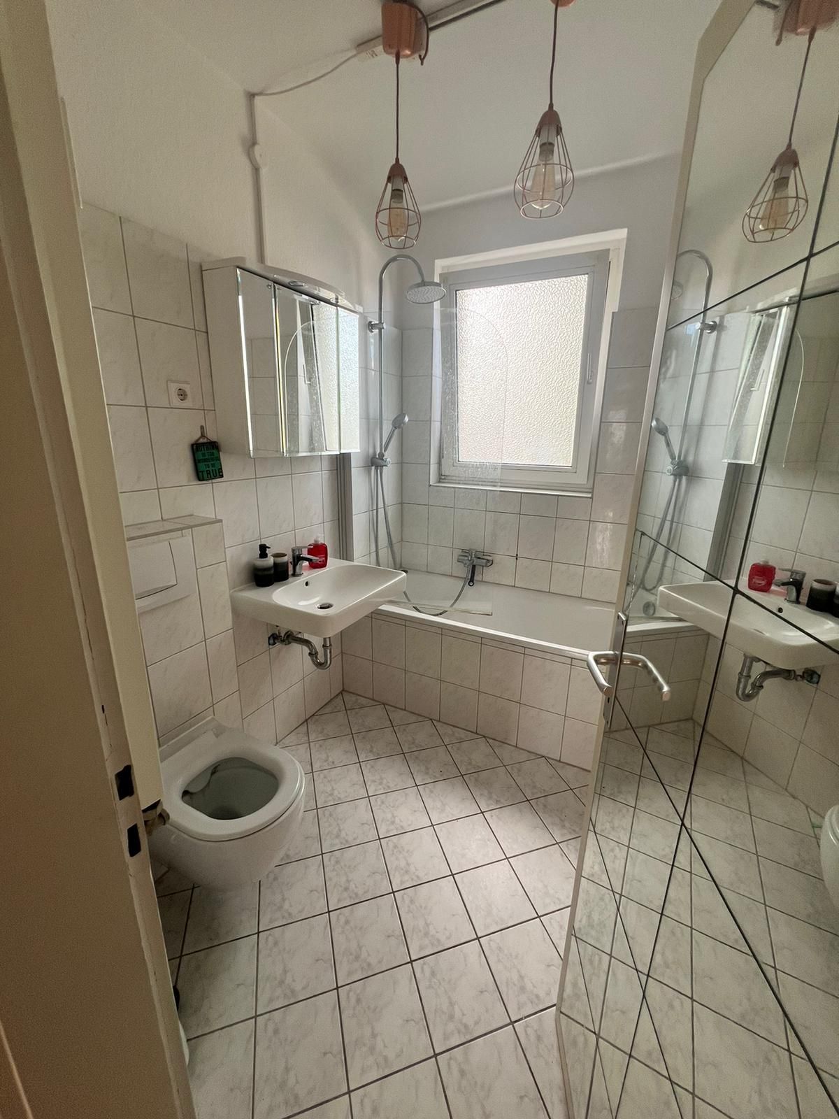 Apartment im Herzen Düsseldorfs mit Balkon