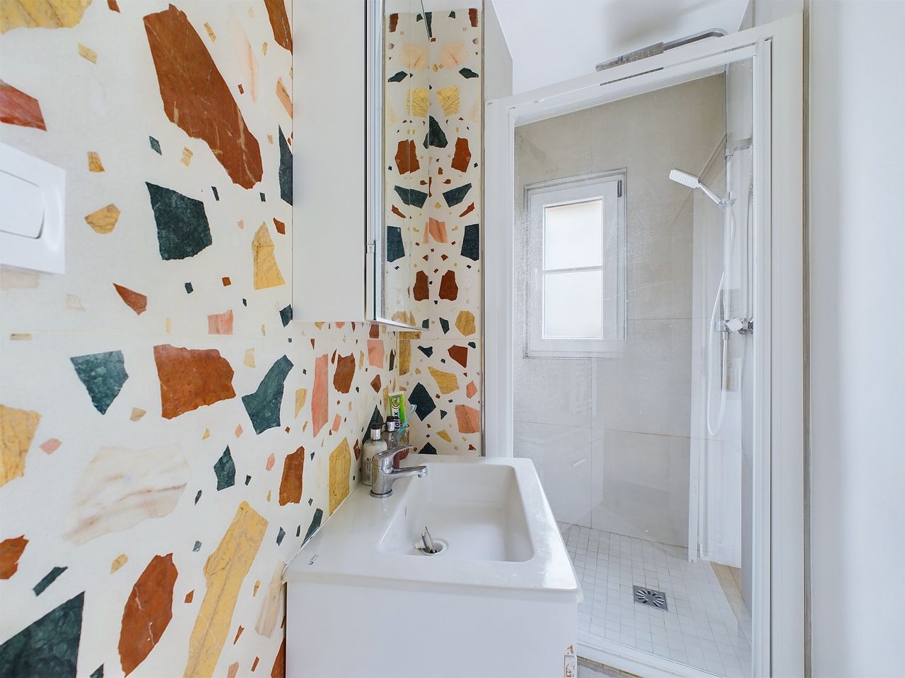 Gorgeous 43m2 one-bedrom in great neighborhood (Paris)