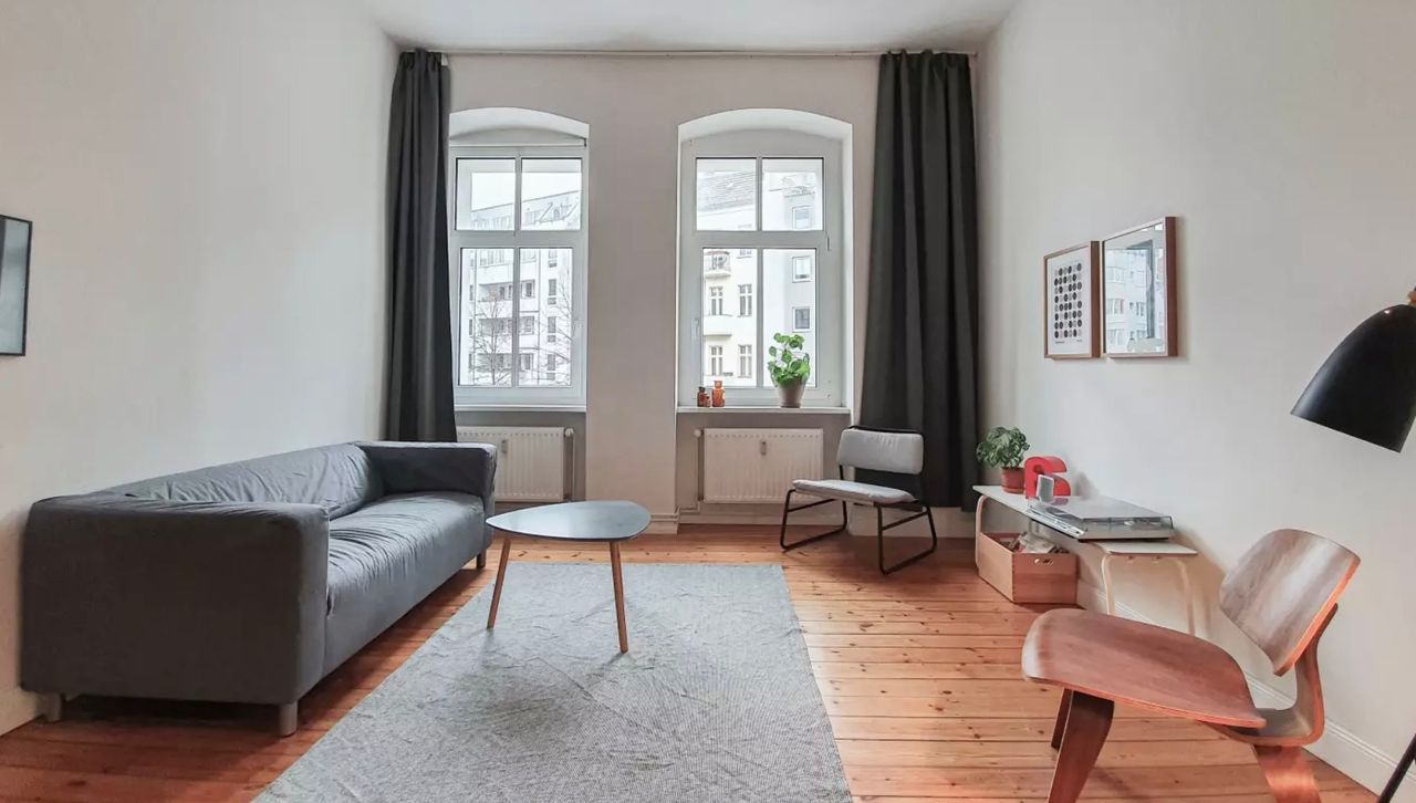 fully furnished 2-room apartment on Pettenkoferstr