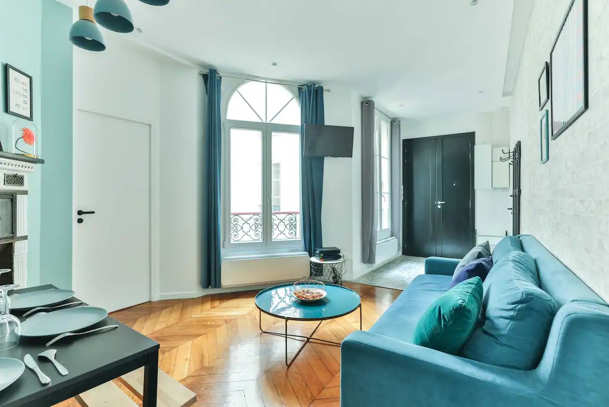 54m² flat for 4 people in the 9th arrondissement at the crossroads of Montmartre, the Opera and the Grands Magasins!