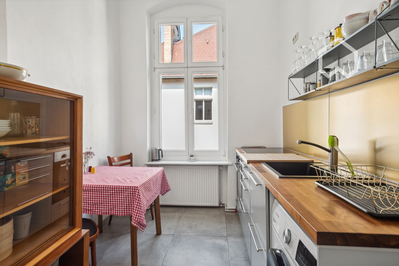 Charming 2-Room Apartment with Majestic Balcony in Berlin Karlshorst