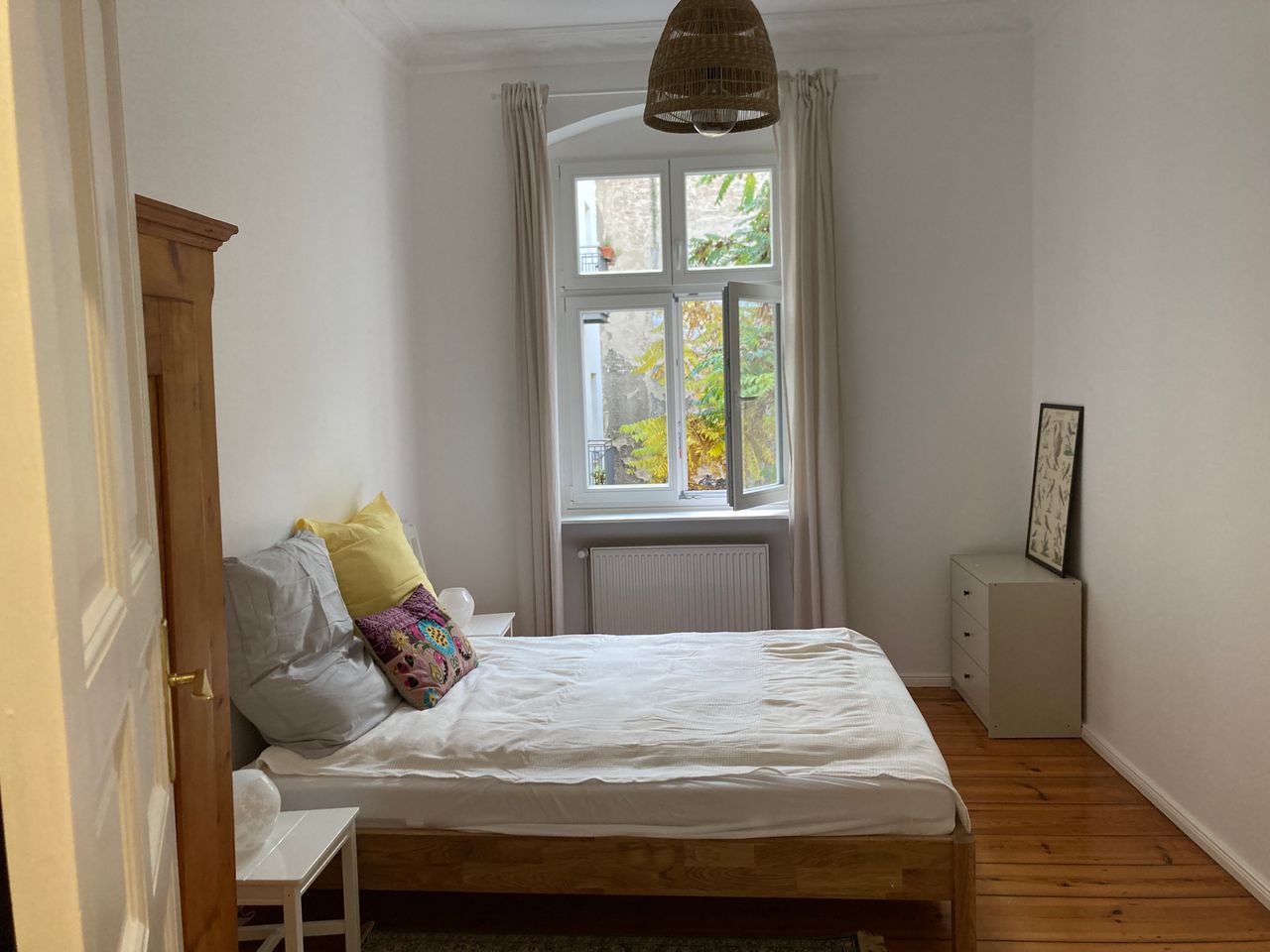 Cosy new: 2-room apartment with a balcony in Prenzlauer Berg