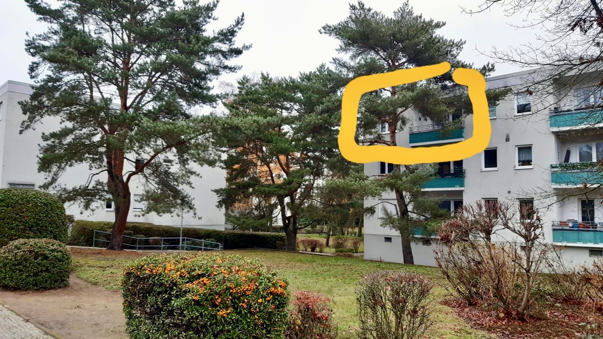 Nice 2-room flat with balcony near the lake