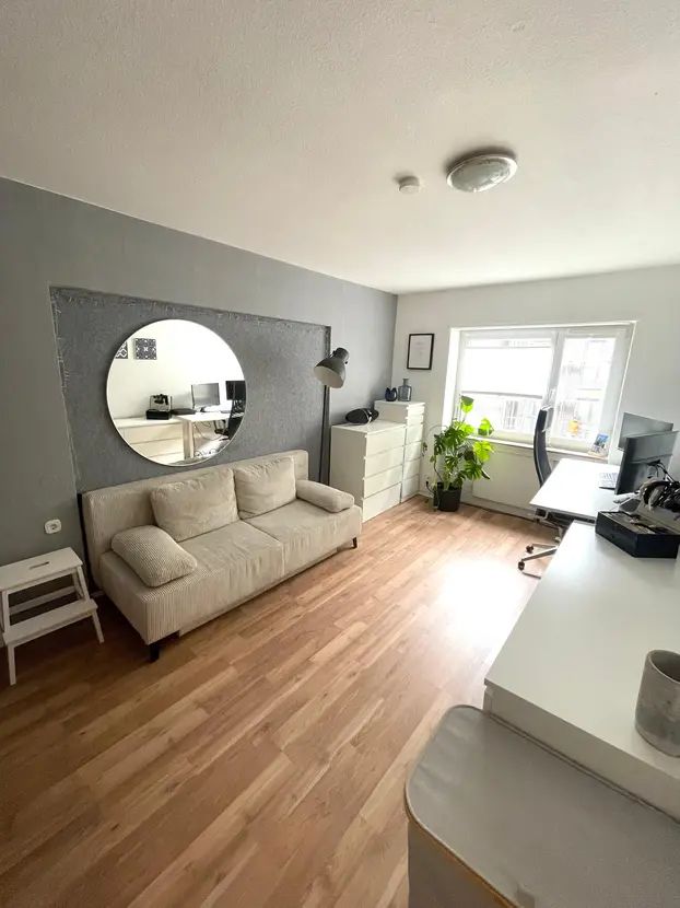 Stylish furnished apartment in Hasenbergstraße, Stuttgart - Central and comfortable!