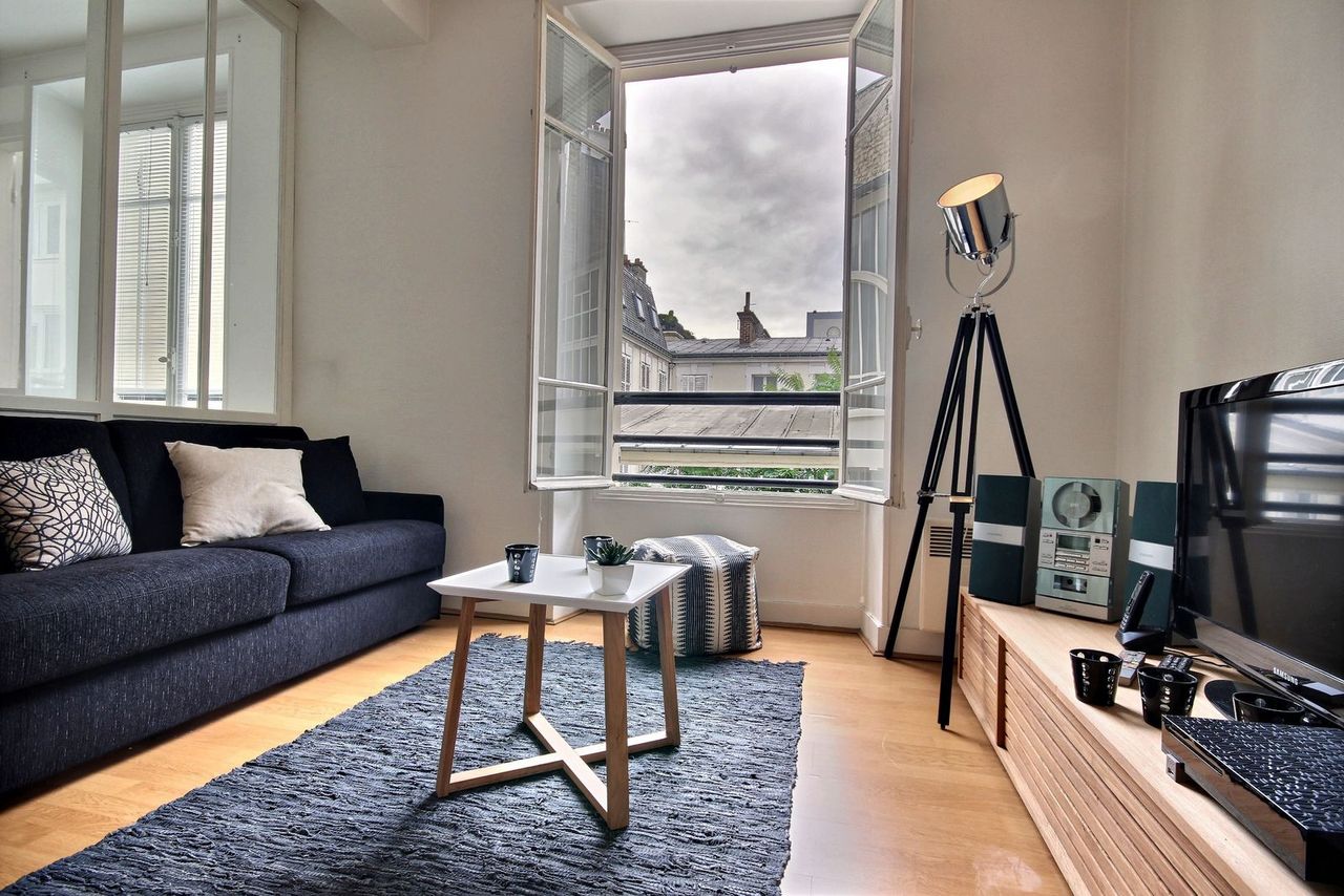 Apartment 2 rooms - Champs Elysées - Etoile