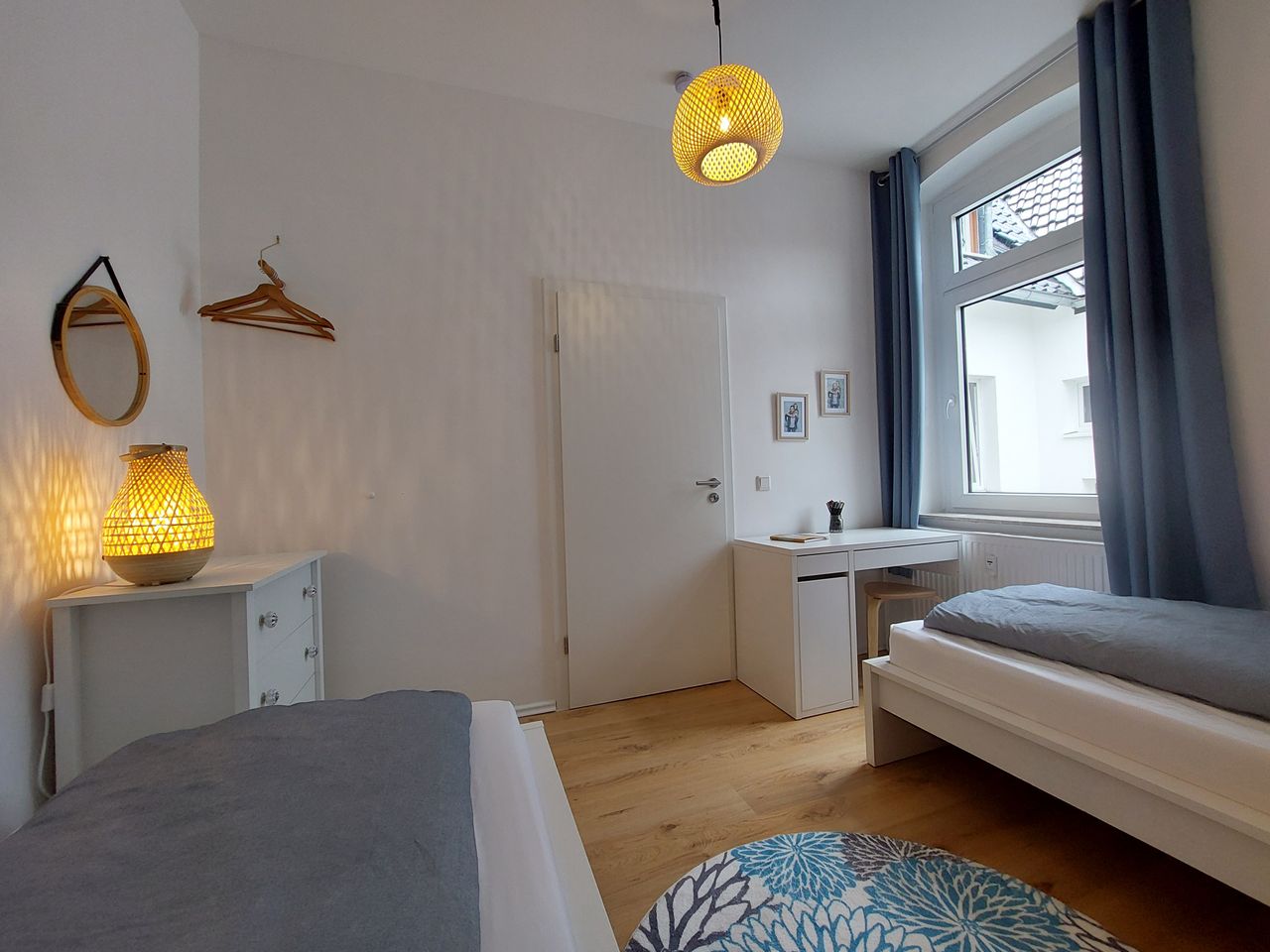 Cozy family apartment near the train station and parc Nordpark!