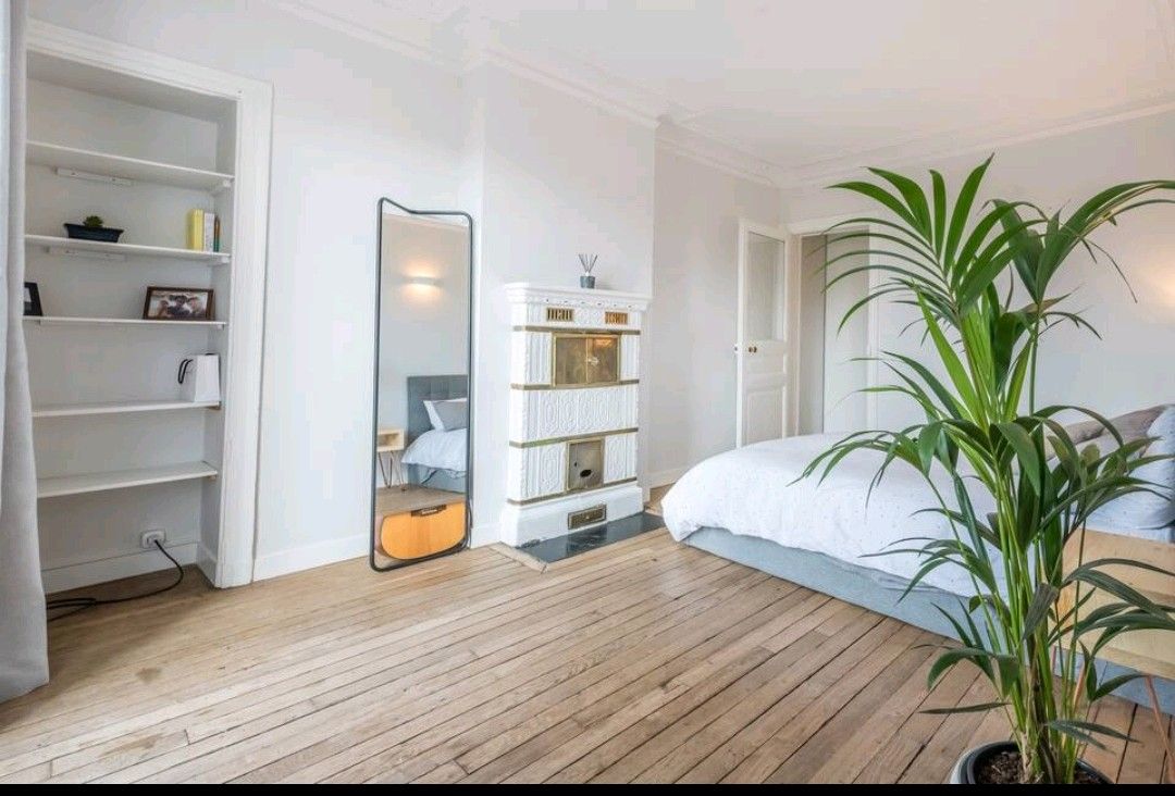 Stunning apartment with balcony on canal Saint-Martin