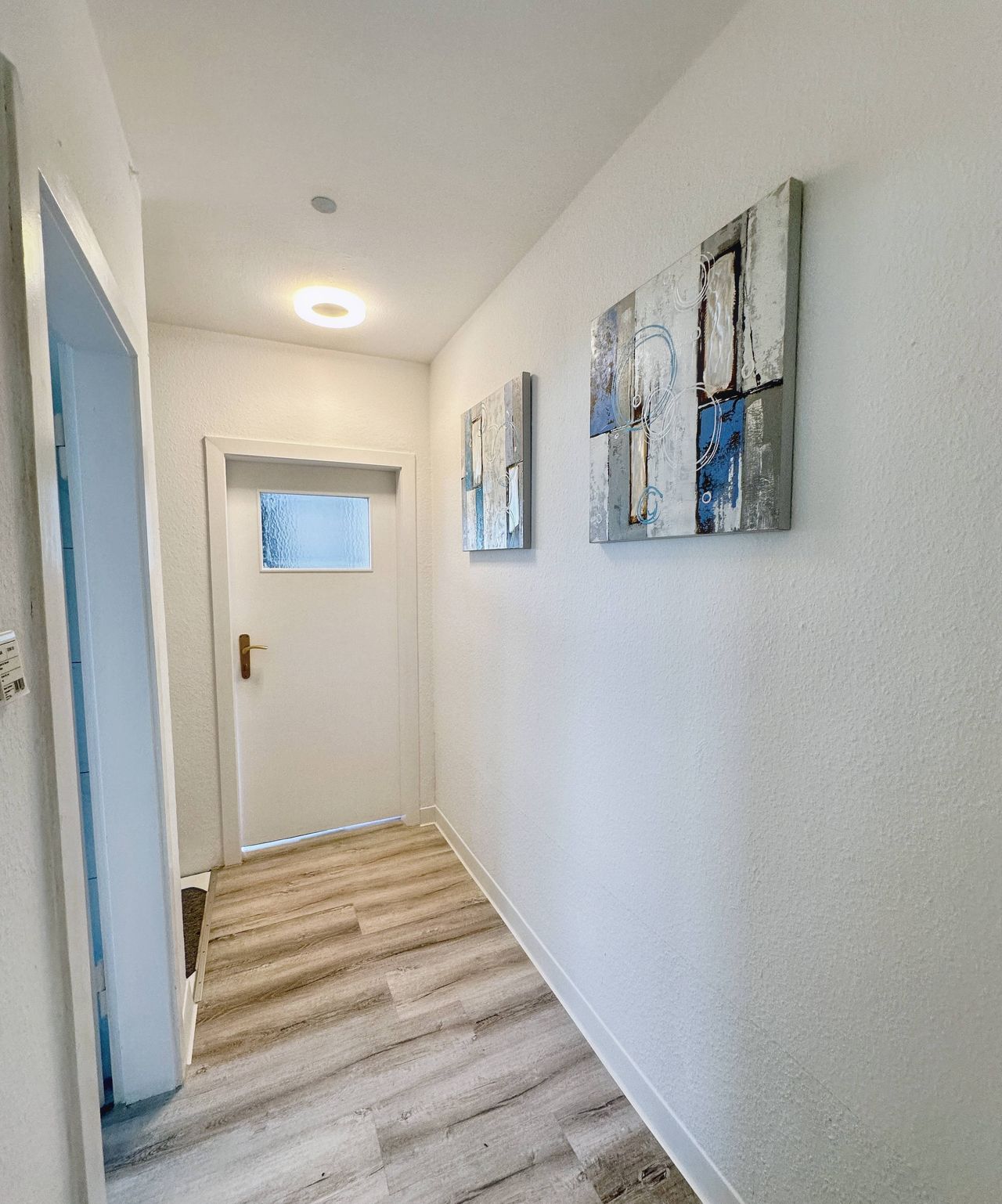 Newly renovated 4-room apartment near Nordpark and the Rhine