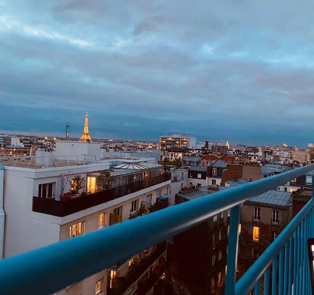 Beautiful Family Apartment with Eiffel Tower View - Rue Castagnary, Paris 15th