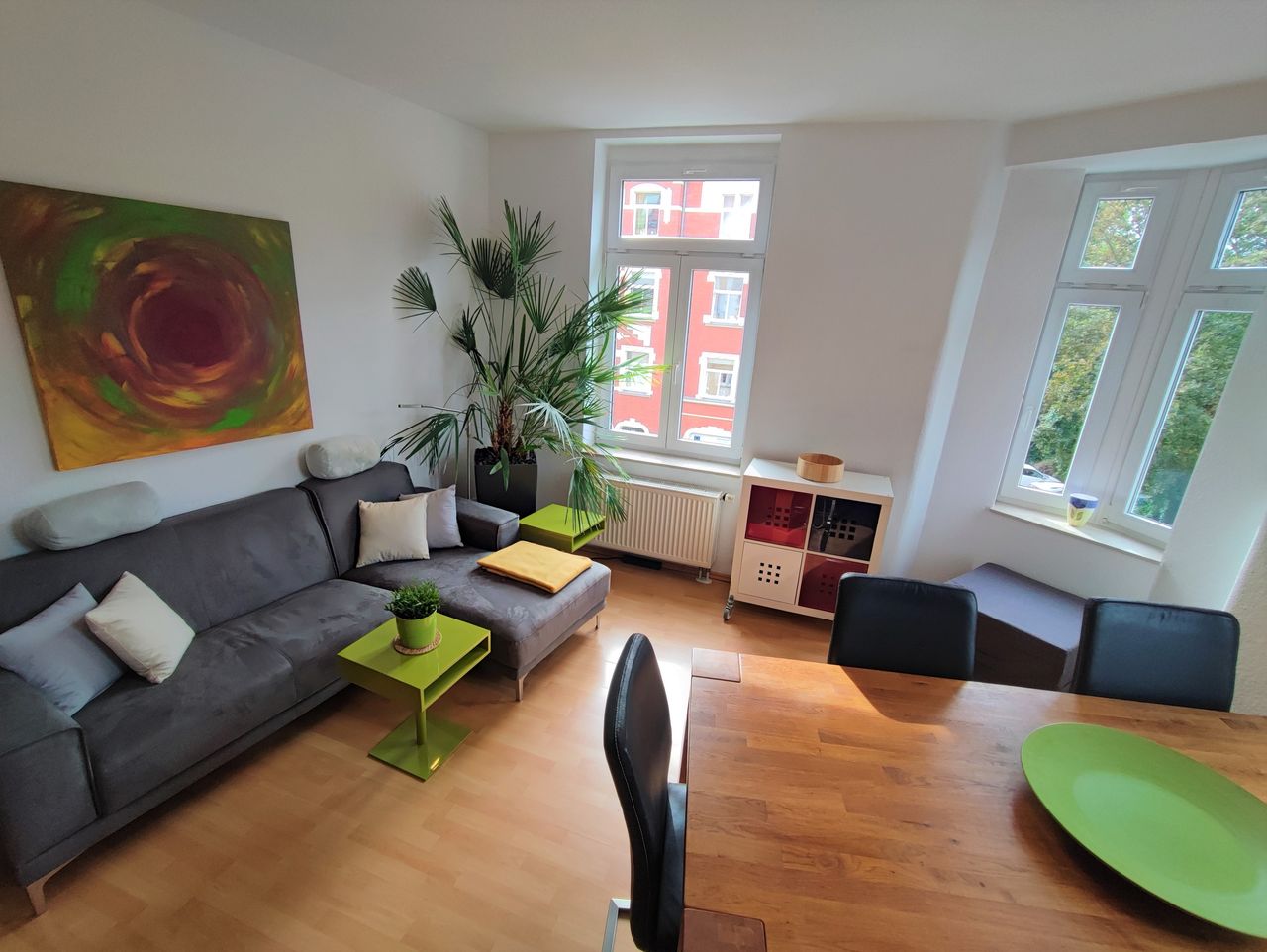 Bright and spacious 3-room apartment on Nettelbeckufer with ideal infrastructure