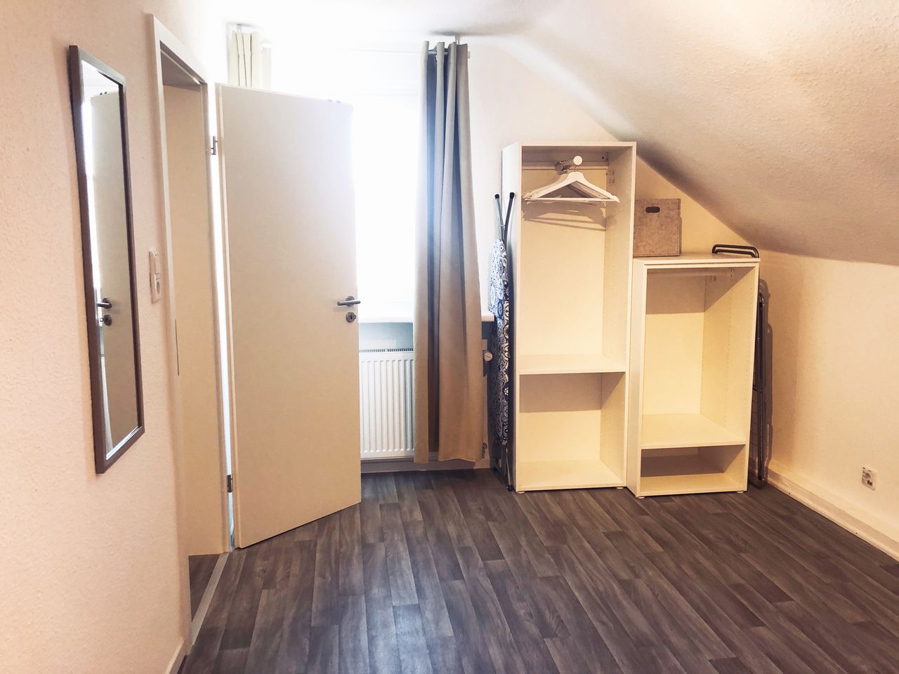 Stylish temporary home centrally in Dortmund Phoenix See