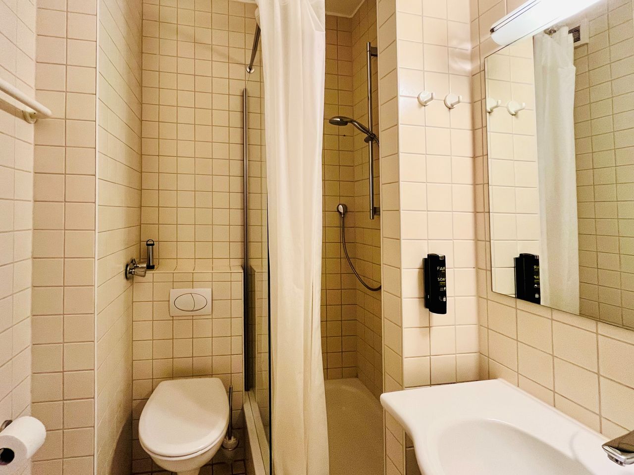 Single studio in Westend Frankfurt - near old opera