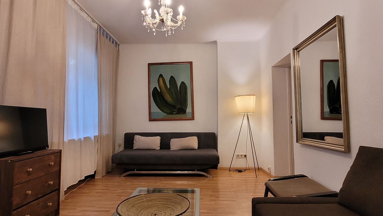 2-Room-Apartment with balcony in Schöneberg