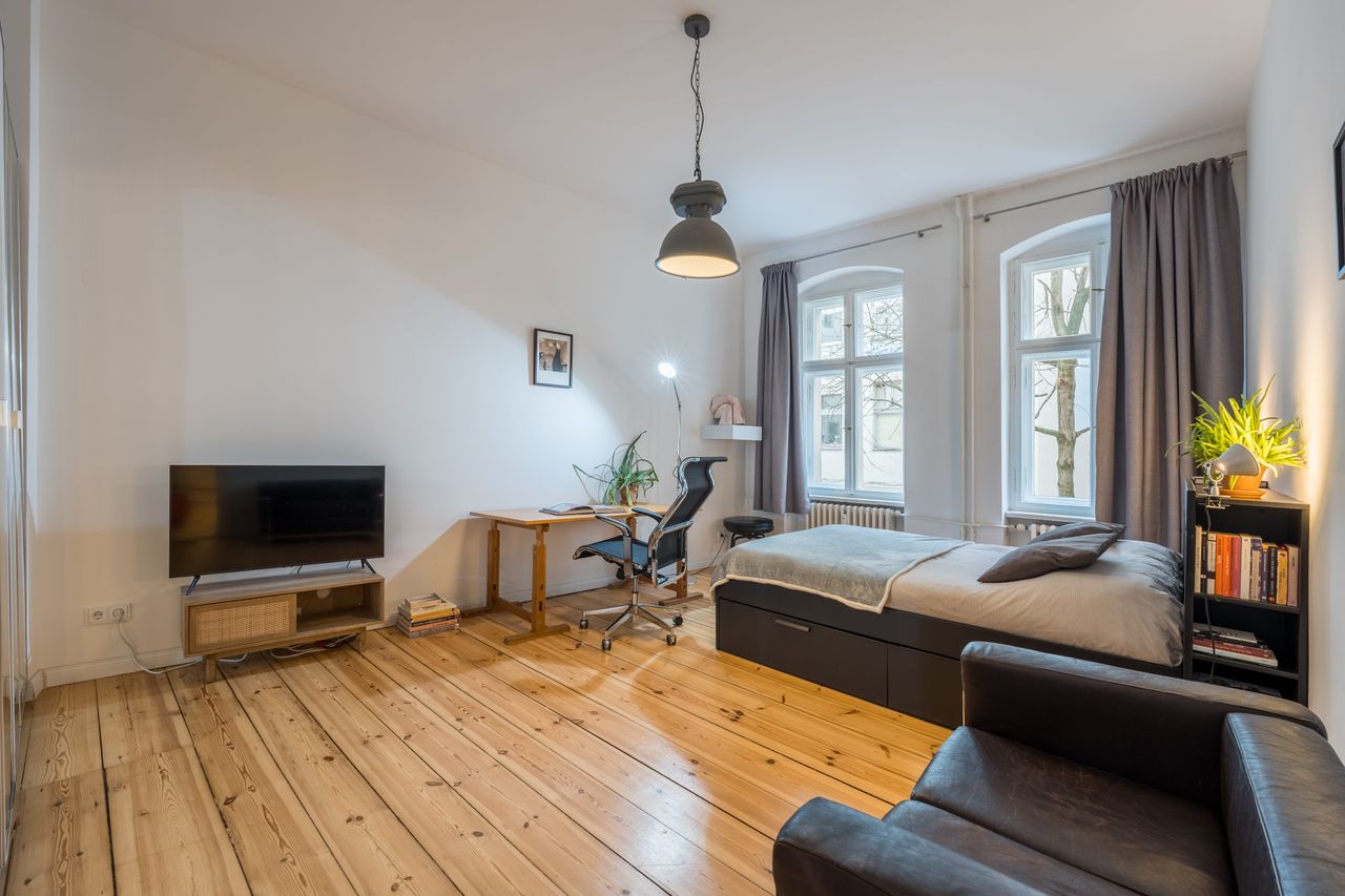Nice, perfect home in Mitte/Wedding with high speed Internet (with Anmeldung)