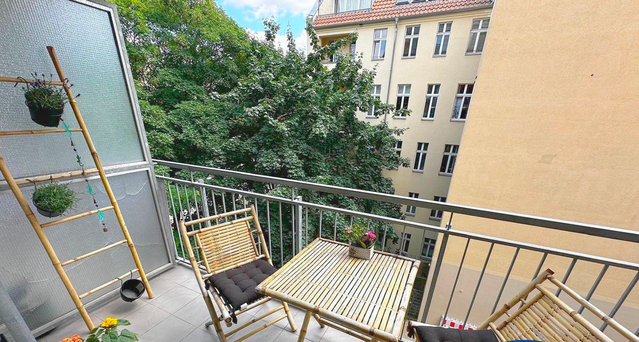 Modern Furnished Apartment with south facing balcony in Berlin Prenzlauer Berg