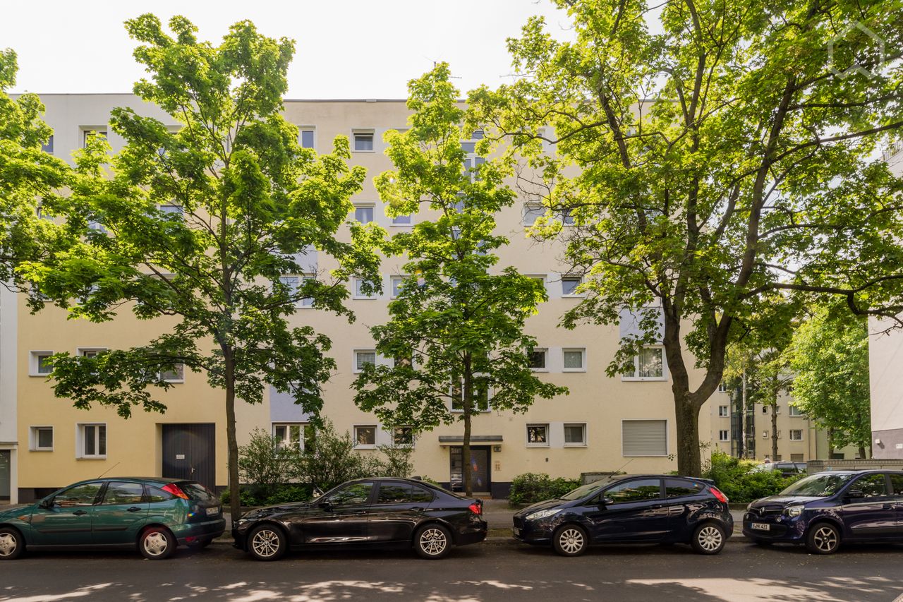 Nice apartment in Wilmersdorf (Prager Platz)