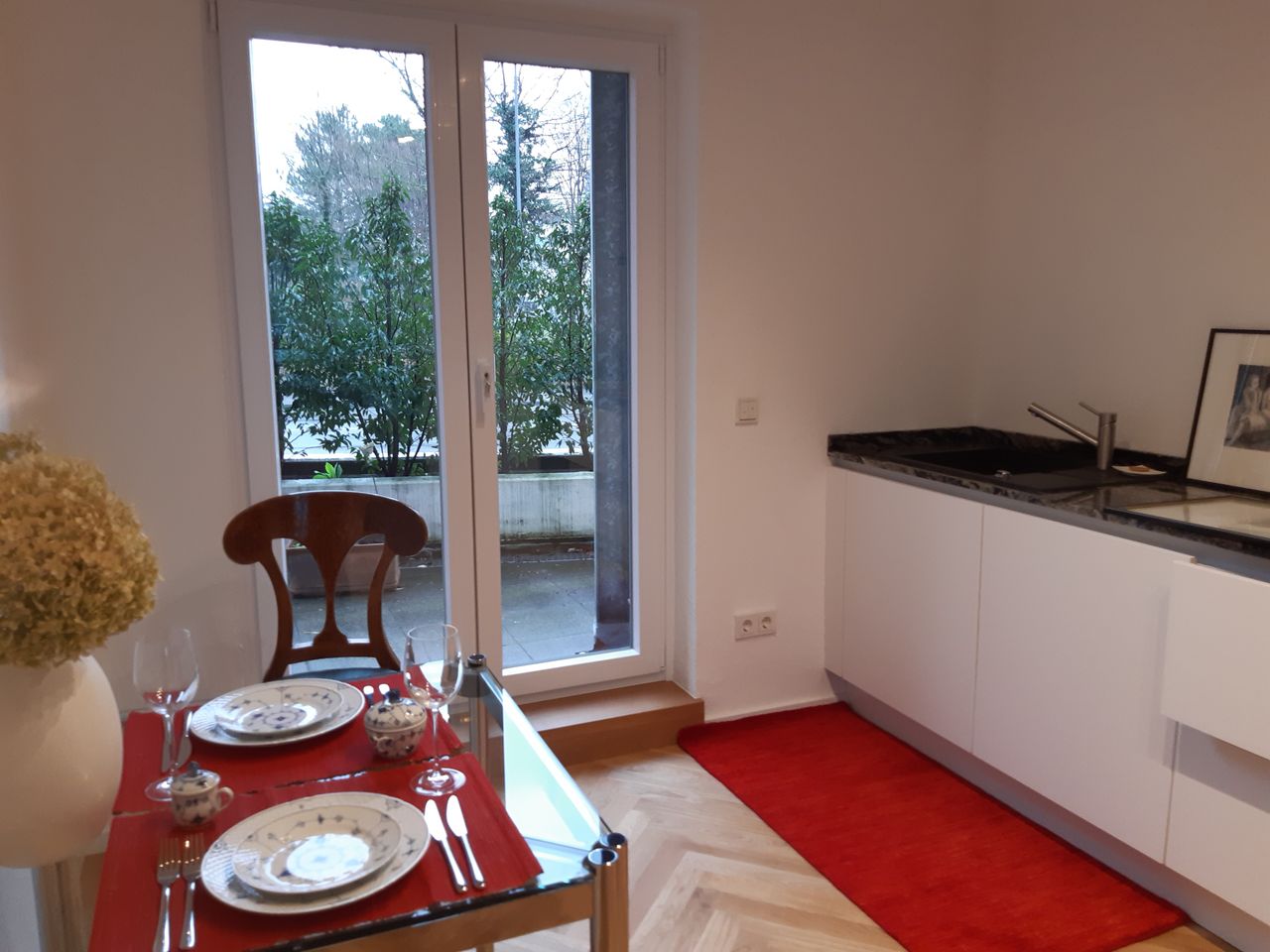 Luxurious and spacious 2 room dream apartment directly on the Rhine - Cologne