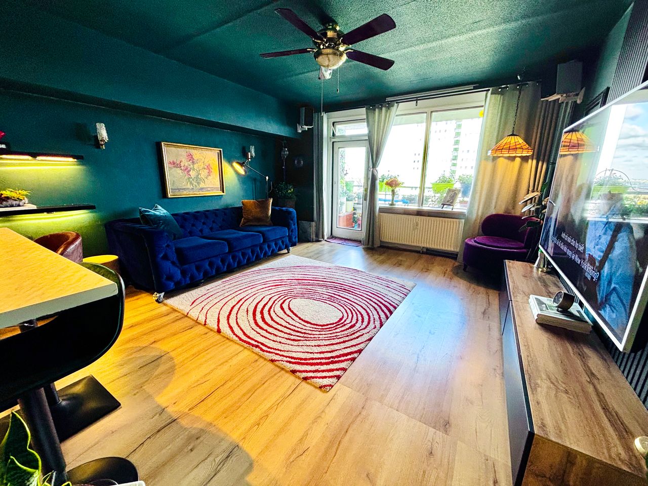 2-Room Apartment with Balcony View – Fully Furnished – Near Alexanderplatz