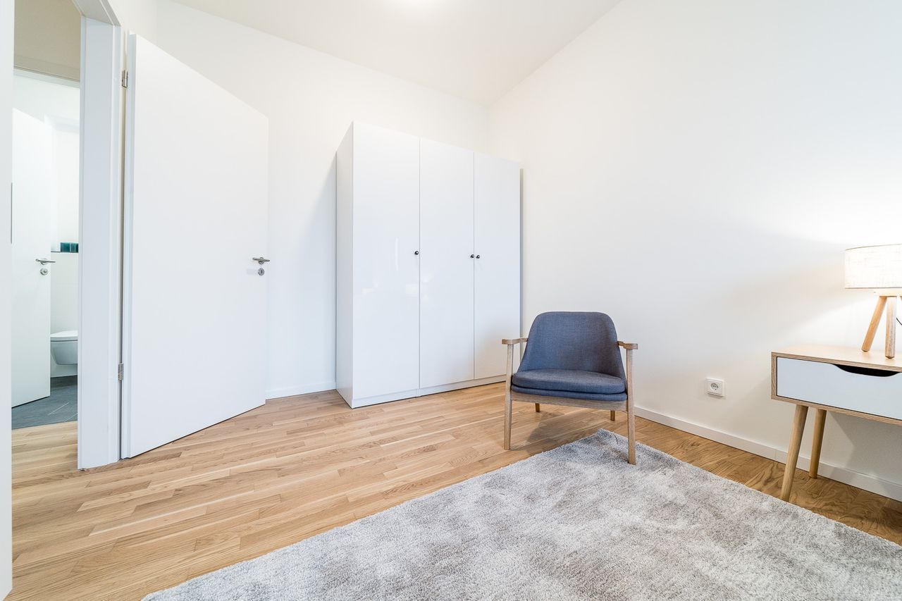 Beautiful 2 Bedroom Apartment with Balcony in Mitte