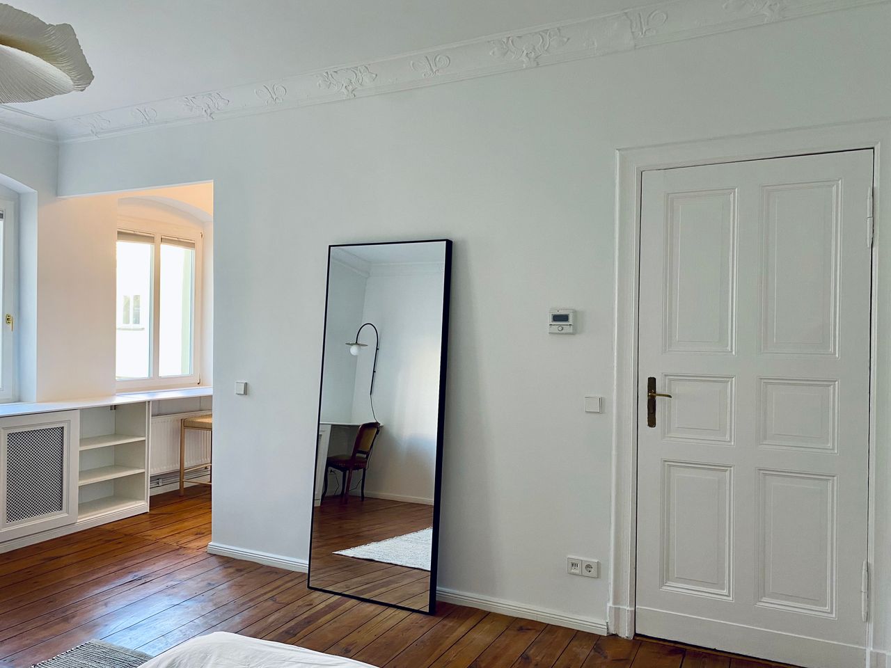 1-room apartment in an typical old building in Prenzlauer Berg