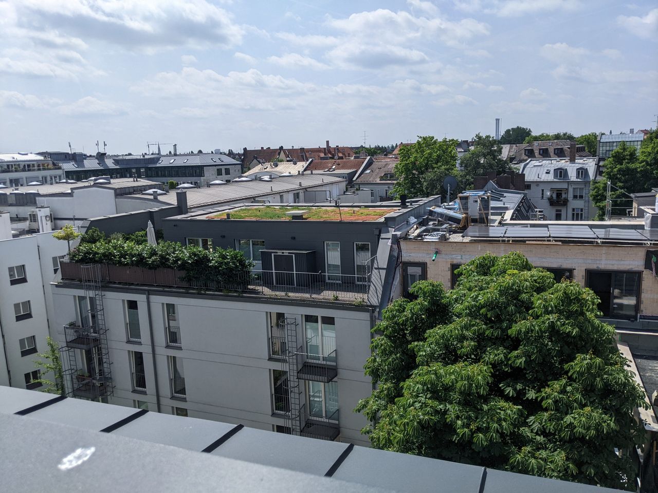 Stylish Conlon House Studio Apartment | Prime Location Munich | Fully Equipped Kitchen & Amenities