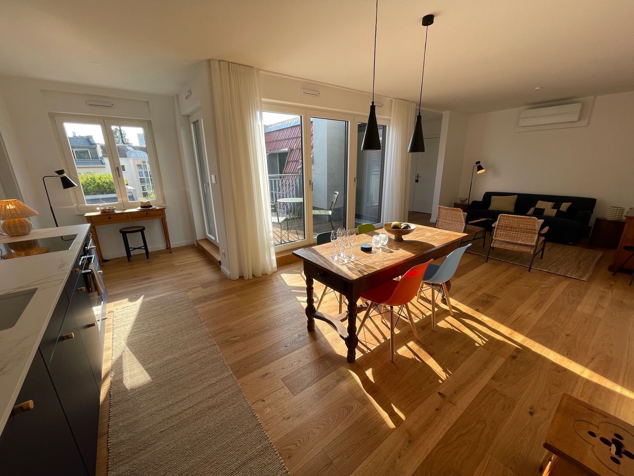 Soho style new & wonderful 2 room roof top flat with AC and terrace in Berlin-Mitte