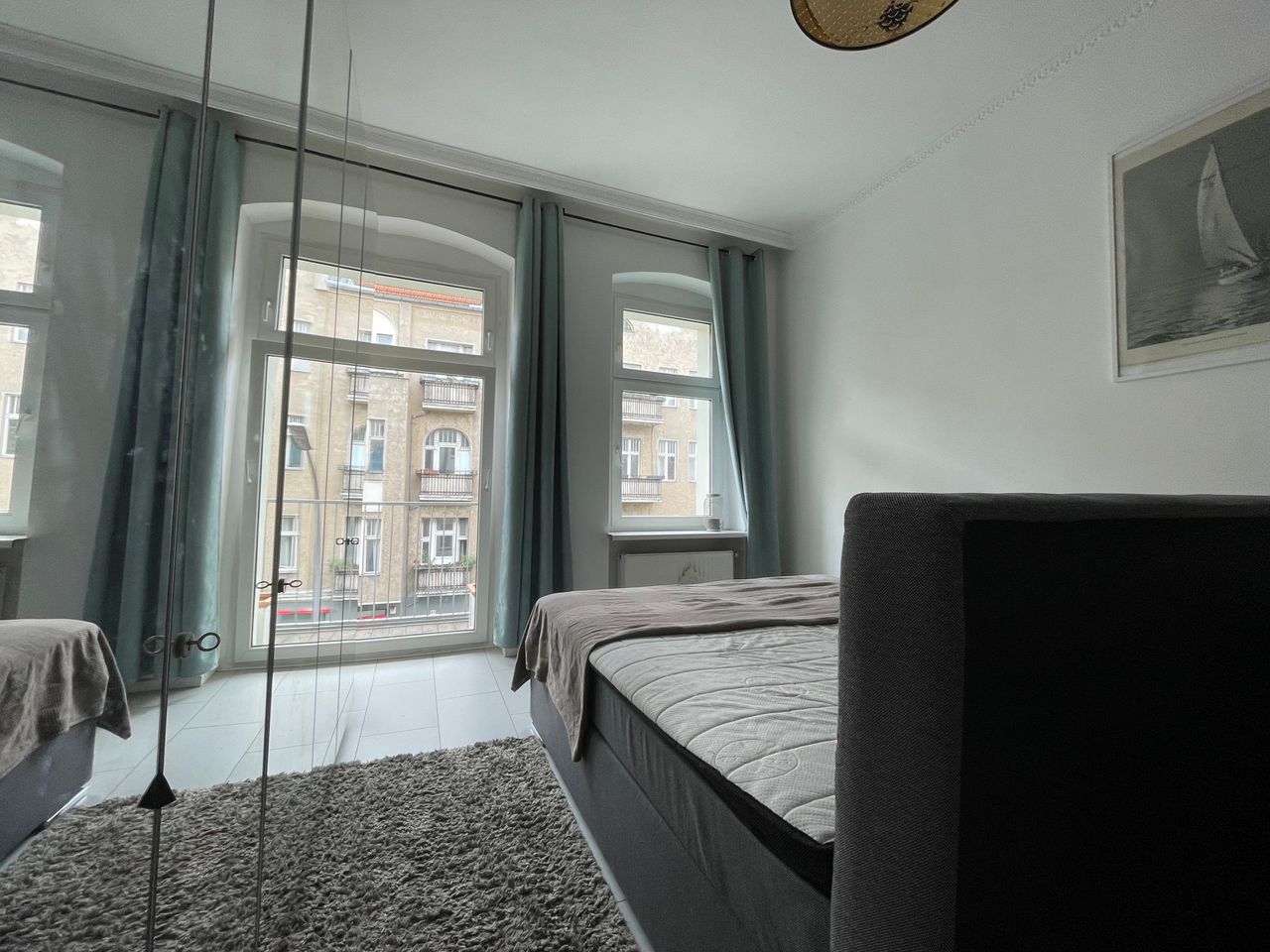Large and Sunny Family Apartment in Neukolln