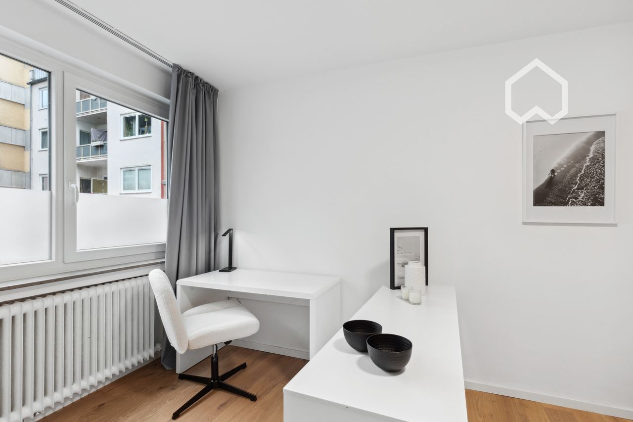 Fantastic 2-room apartment with balcony in the heart of Cologne
