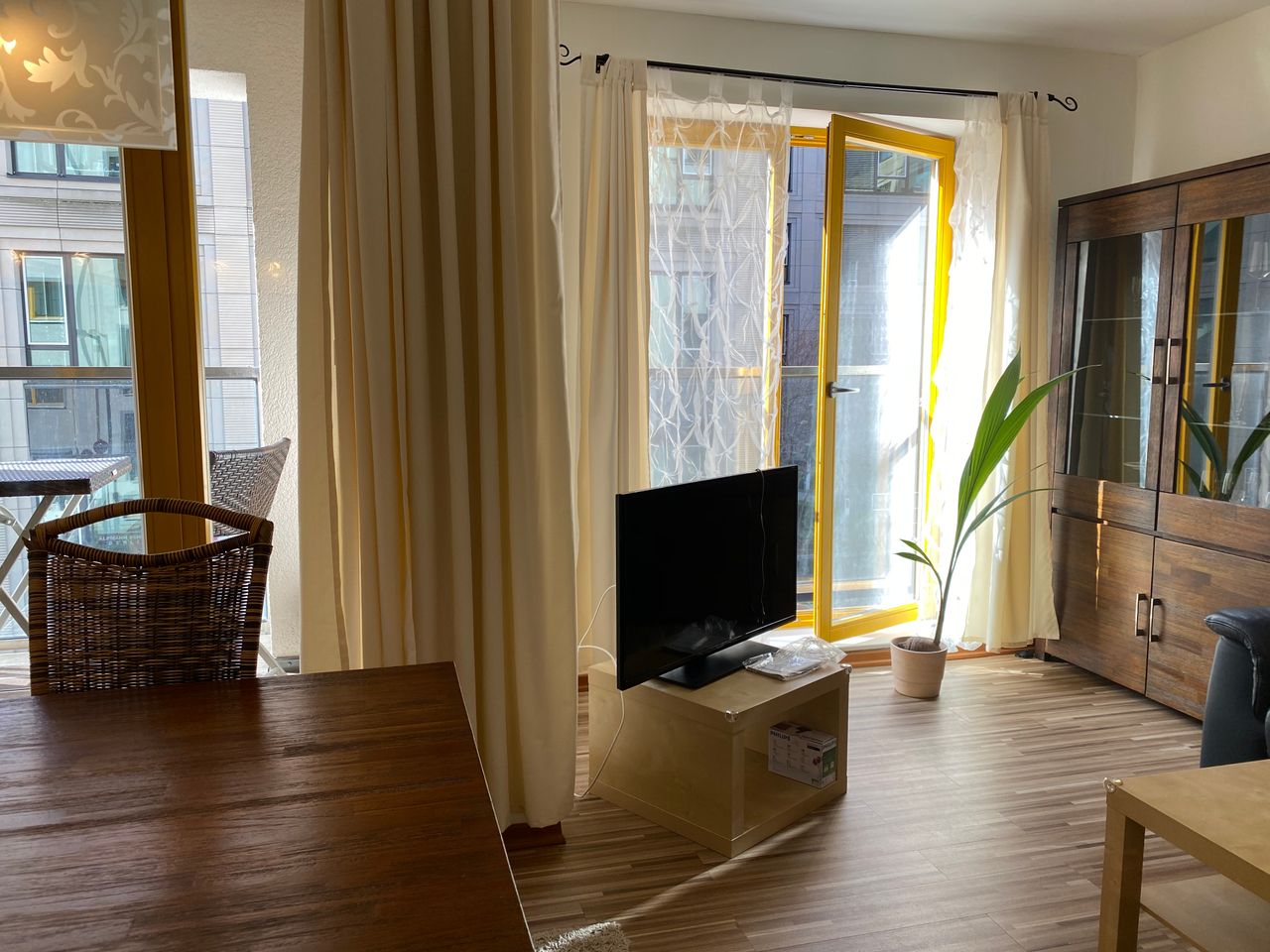 Lovely and pretty suite with balcony and full kitchen in Mitte (Berlin)