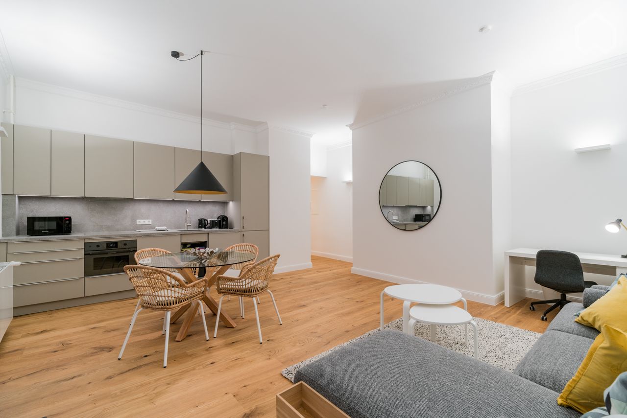 Fantastic and spacious suite in excellent location in Berlin-Mitte