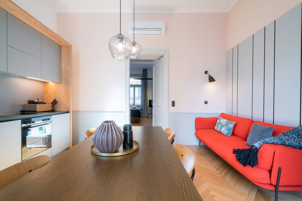 Bright air conditioned flat near to the Austrian Parliament