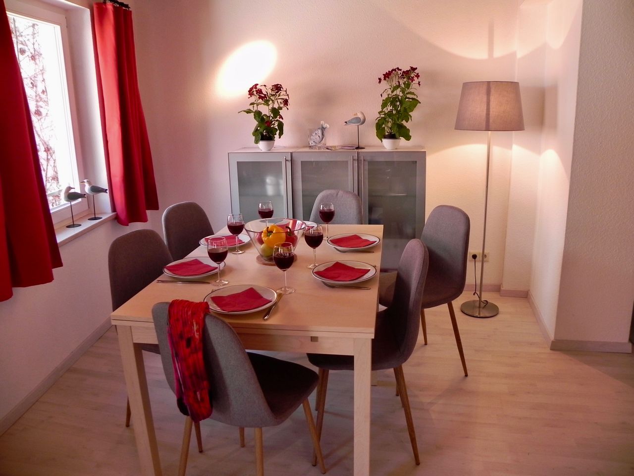 TOP-location! Modern 3 room-apartment in the historic town center, private parking