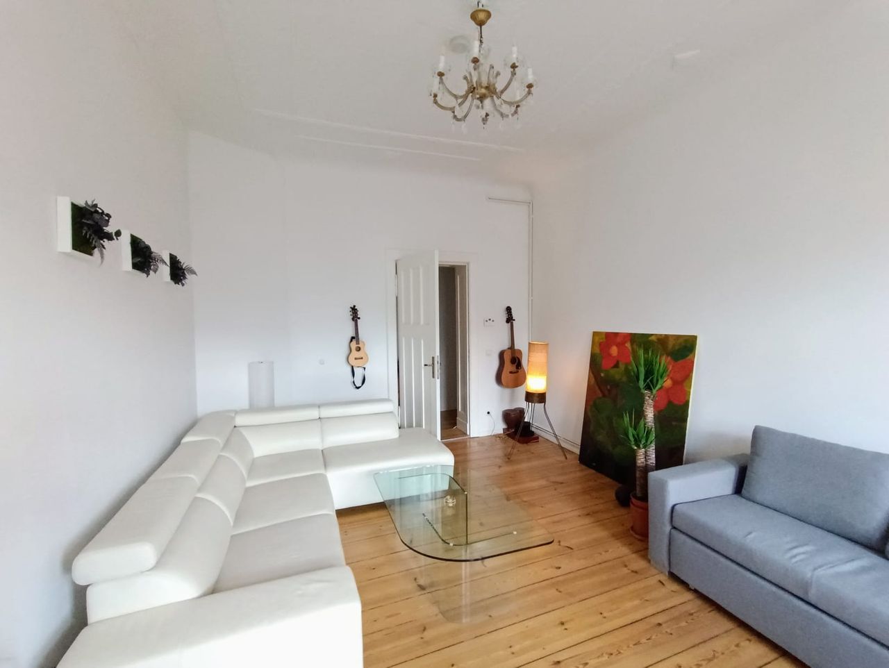 Premium flat with stylish furnishing in top area (Prenzlauer Berg)