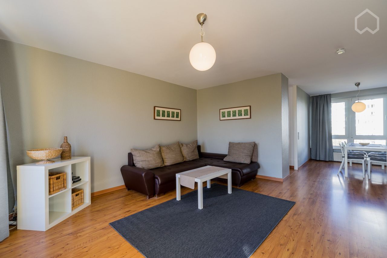 Modern and bright suite in Kreuzberg