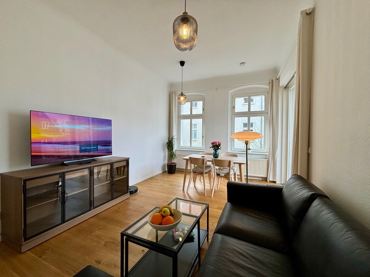 Furnished, luxurious and quiet old-built apartment in the heart of Pankow , Berlin